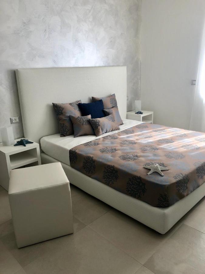 Accanto A Te - Charme Rooms Весте Екстериор снимка