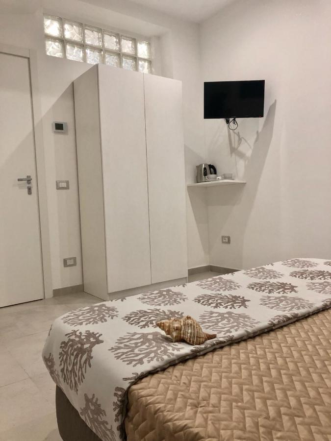Accanto A Te - Charme Rooms Весте Екстериор снимка