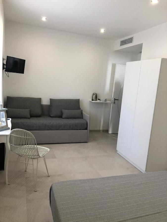 Accanto A Te - Charme Rooms Весте Екстериор снимка