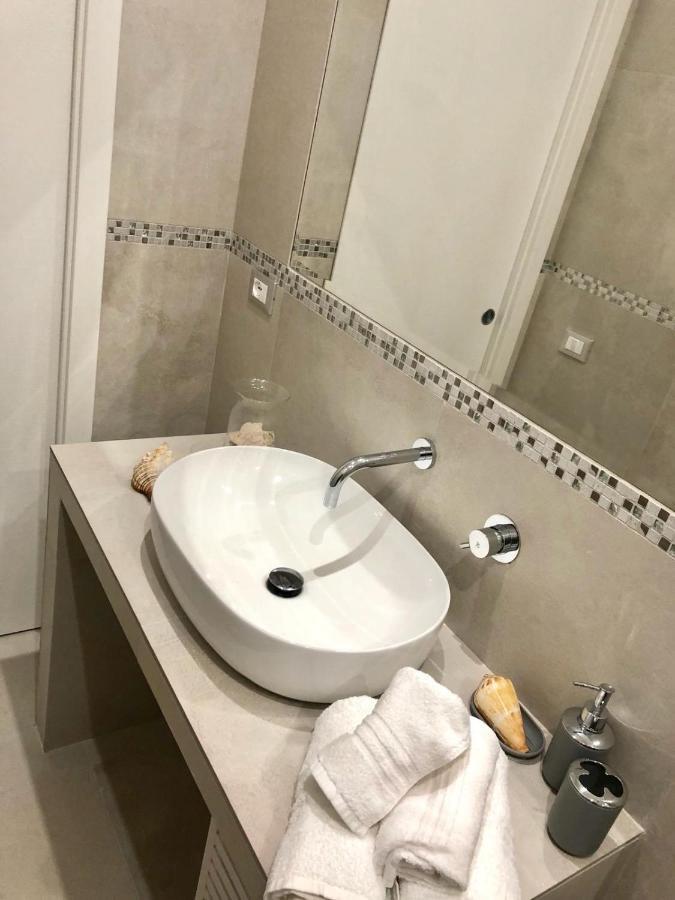 Accanto A Te - Charme Rooms Весте Екстериор снимка