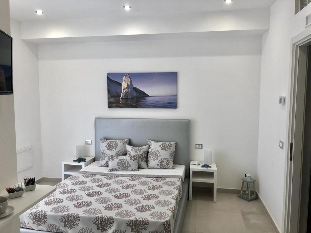 Accanto A Te - Charme Rooms Весте Екстериор снимка