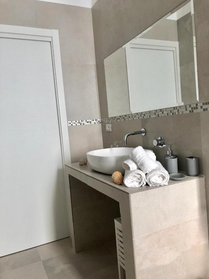 Accanto A Te - Charme Rooms Весте Екстериор снимка