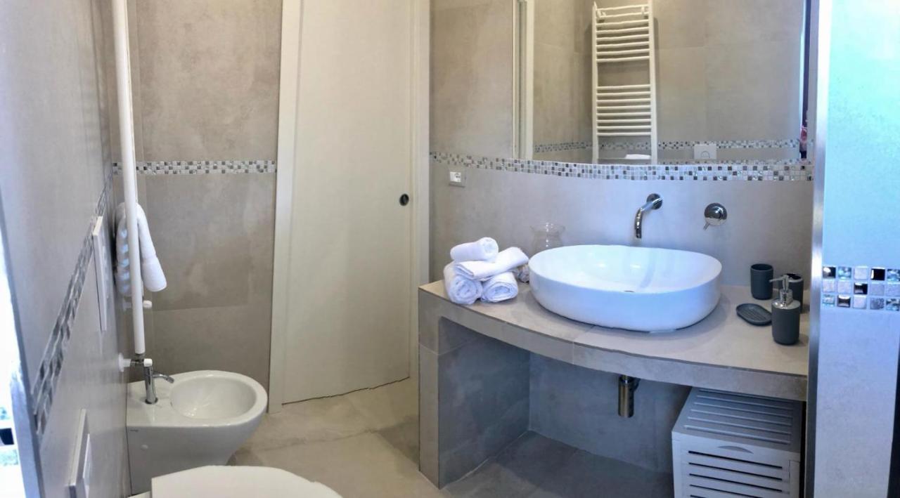 Accanto A Te - Charme Rooms Весте Екстериор снимка