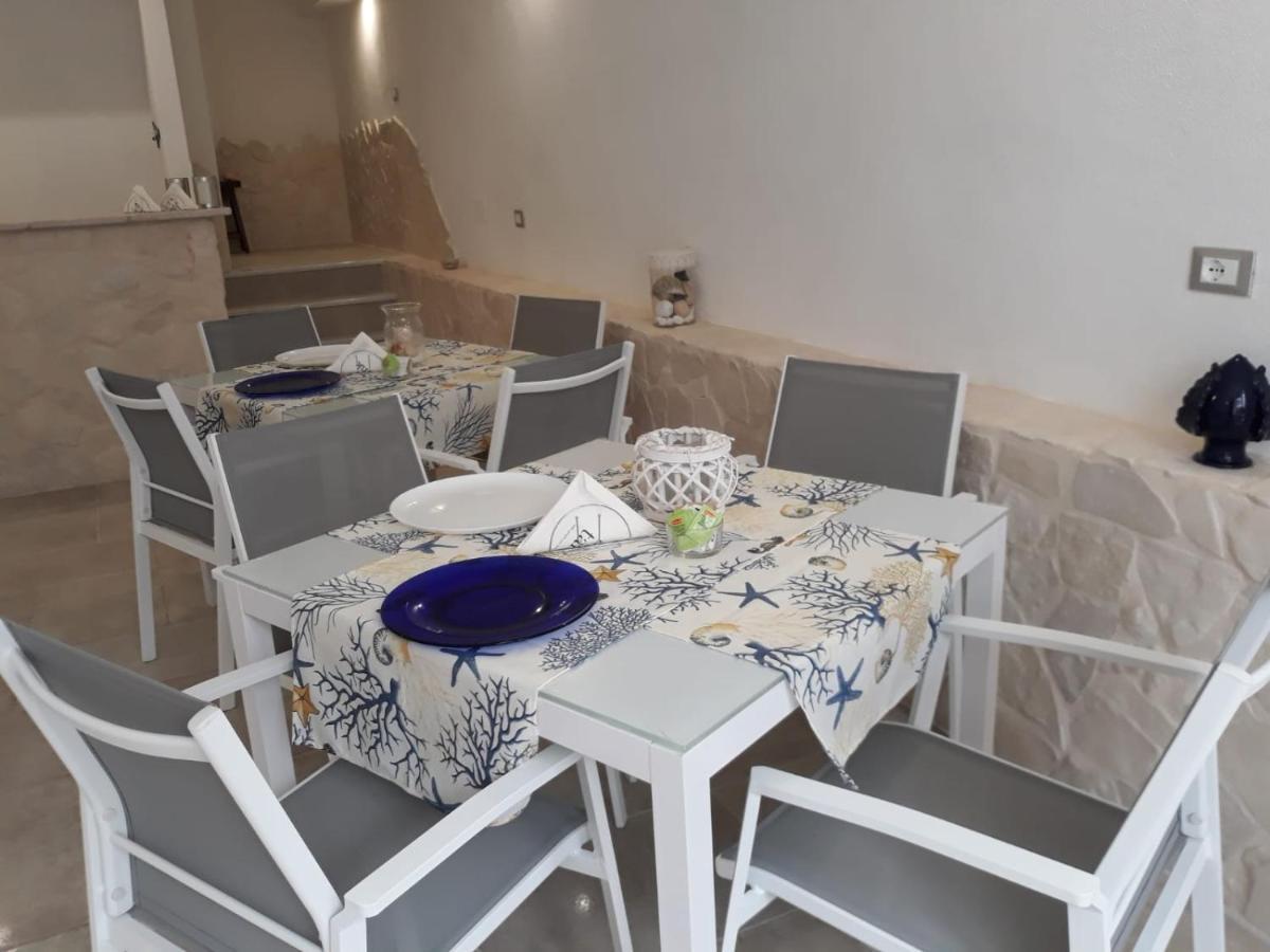 Accanto A Te - Charme Rooms Весте Екстериор снимка